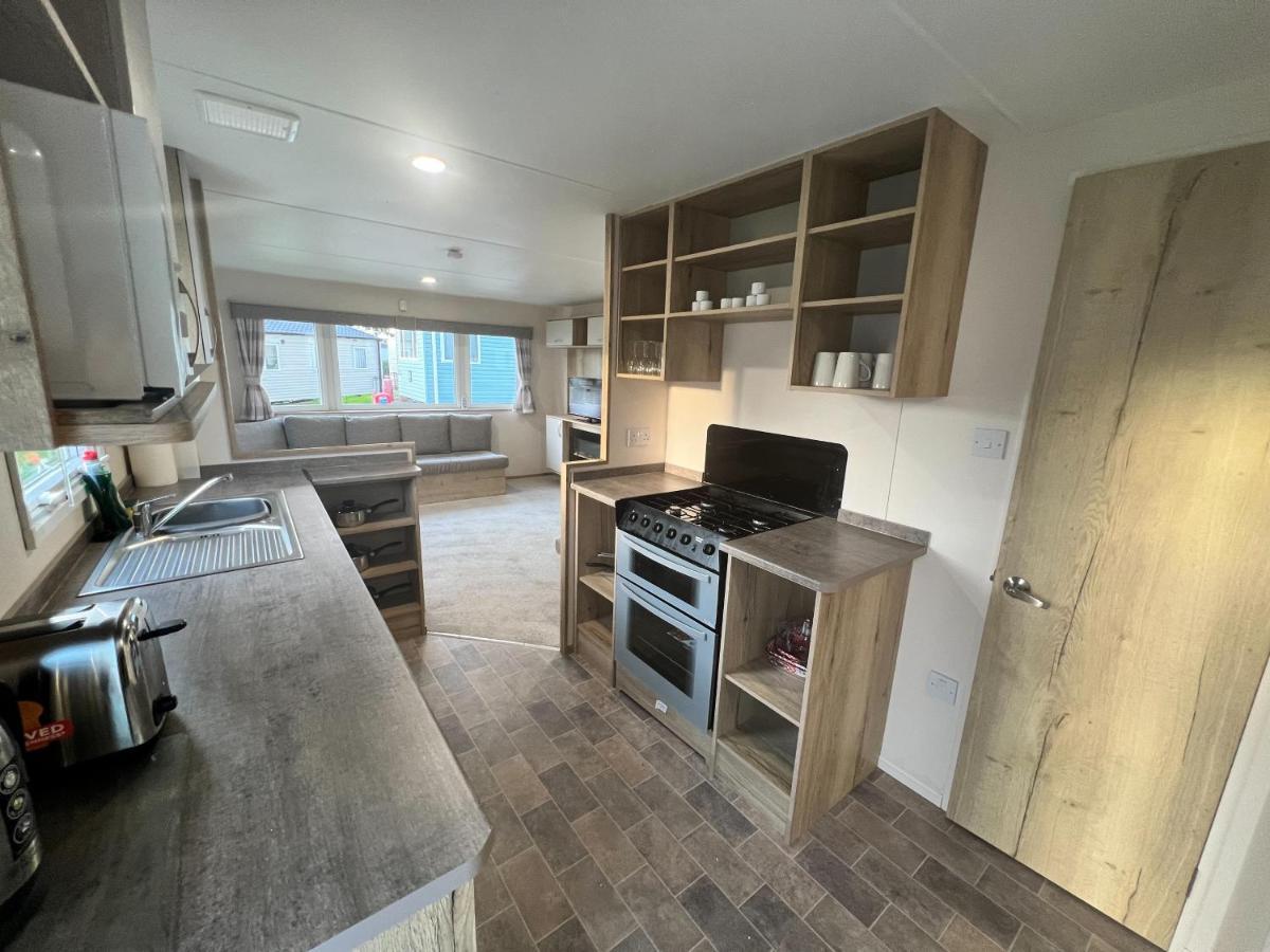 Haven Marton Mere Holiday Park Caravan In Blackpool Exterior photo